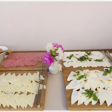 Tymnos فندق بوزبورون